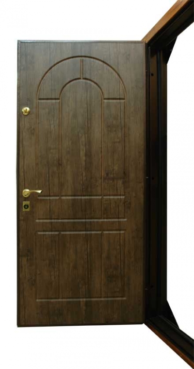 Сейф-двери с наружной отделкой МДФ с декоративной ручкой-стучалкой